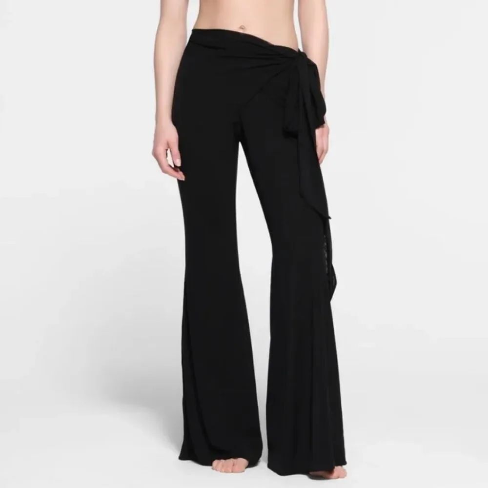 RARE SKIMS Summer Mesh Wrap Pants in Onyx